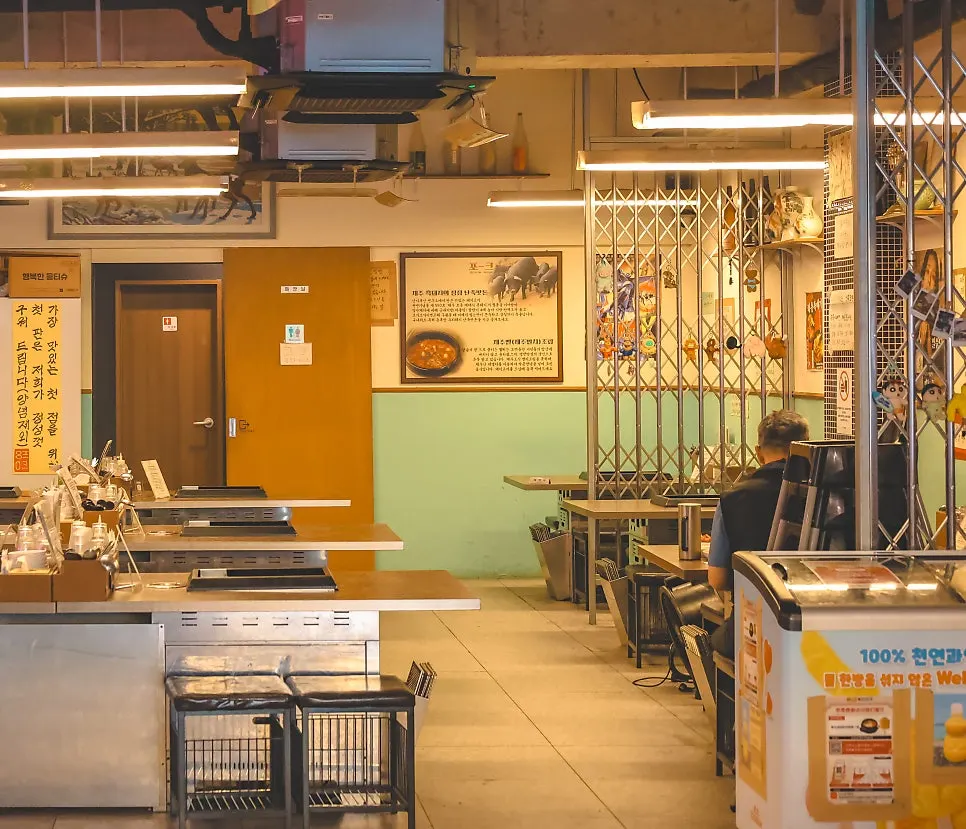 Seating and interior of Pork80 Jeju Airport Branch