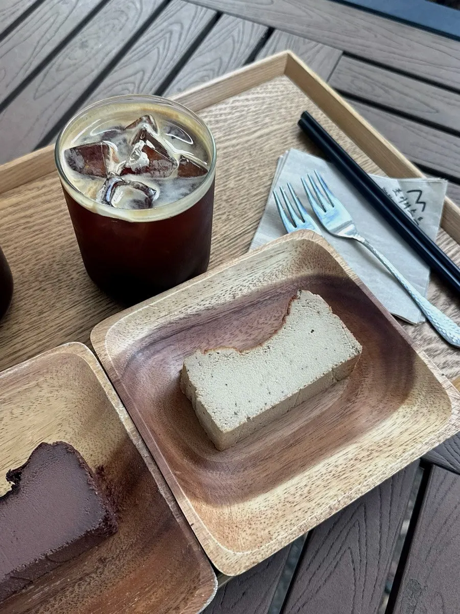 Earl Grey Basque cheesecake with iced Americano