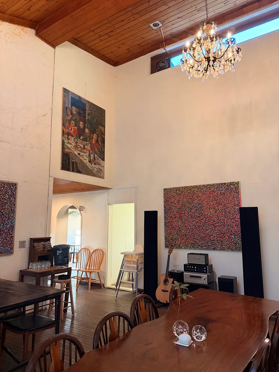 Peaceful weekday-afternoon look at Forerest café