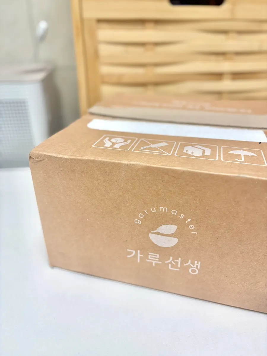 포장된 상태로 도착한 오트드링크 택배 박스