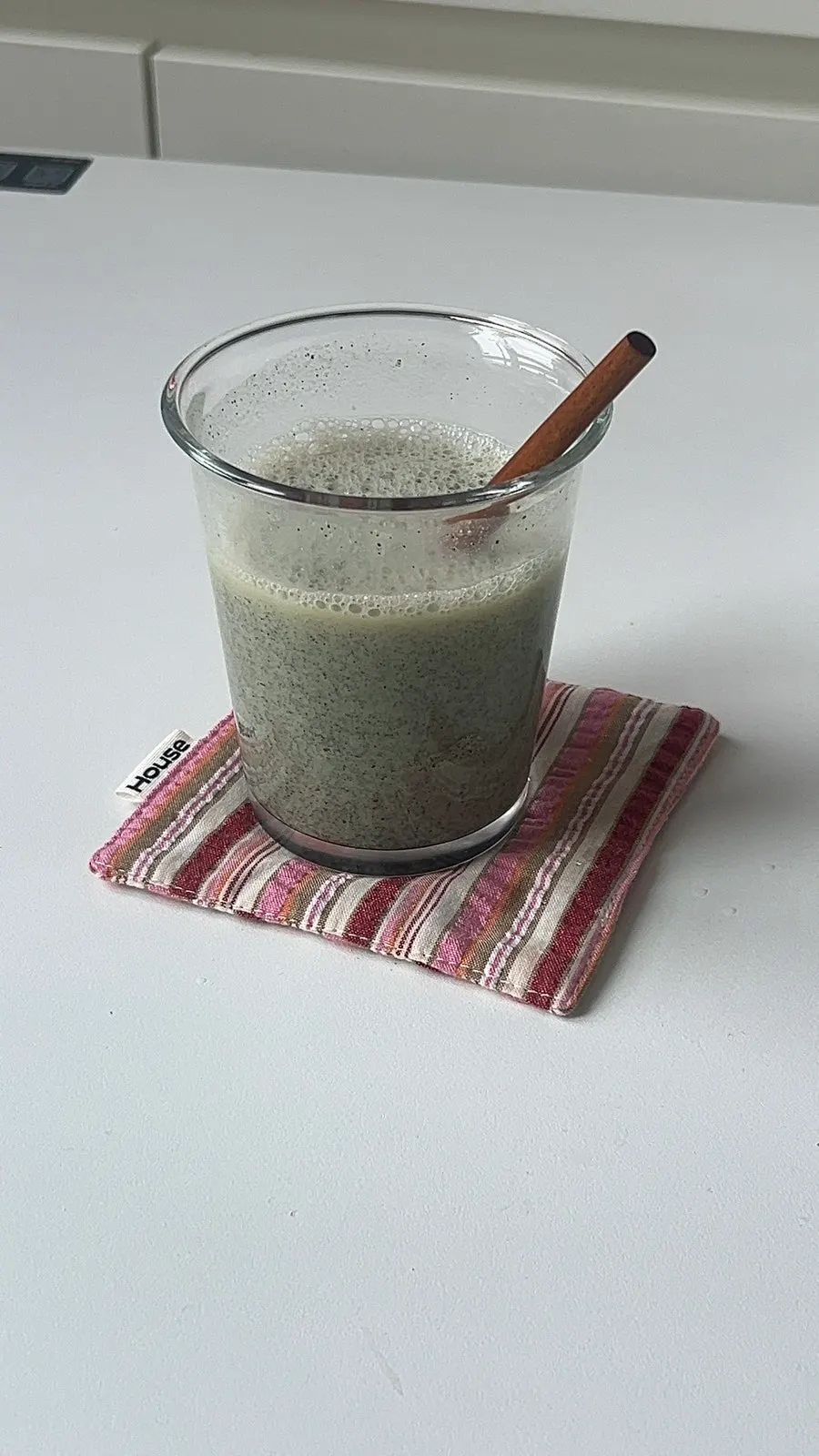 Yak-kong soy milk prepared as a breakfast replacement