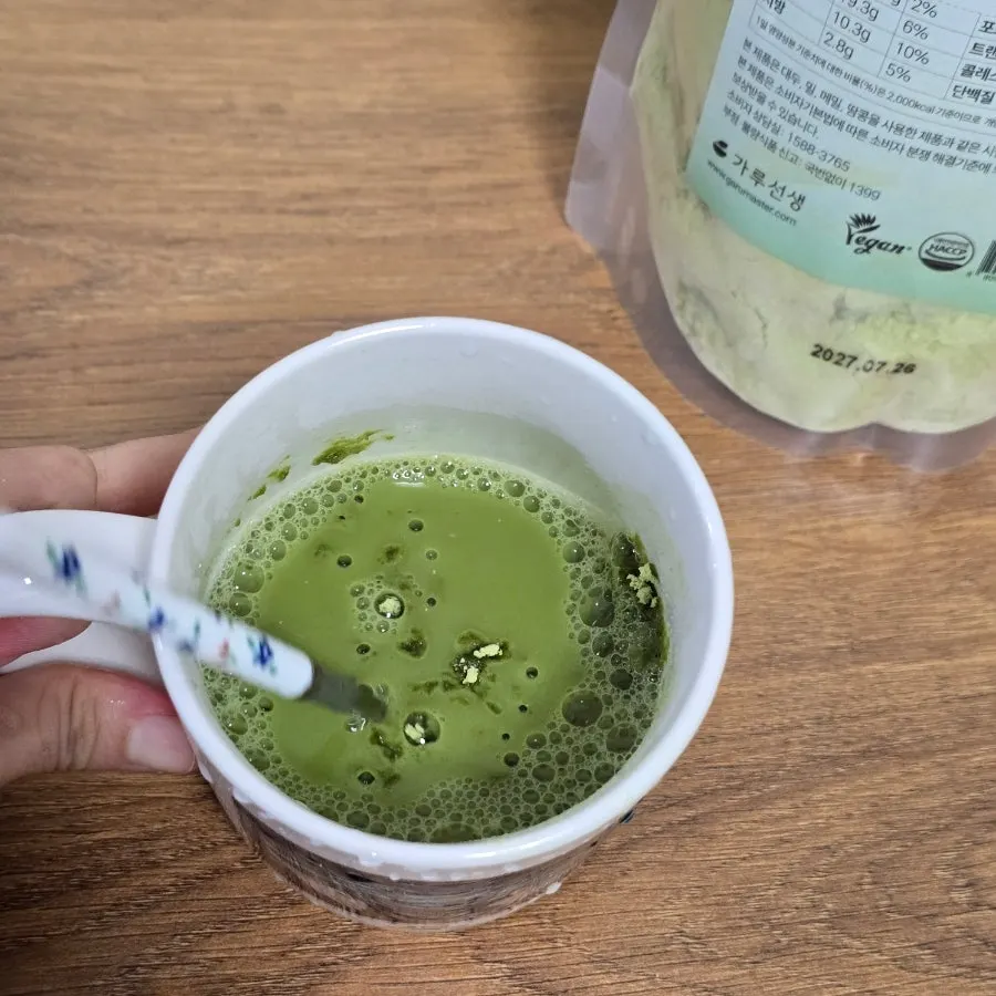 Matcha soy milk powder and the finished drink