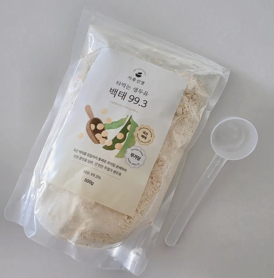 Baektae soybean powder packaging with the dedicated scoop included