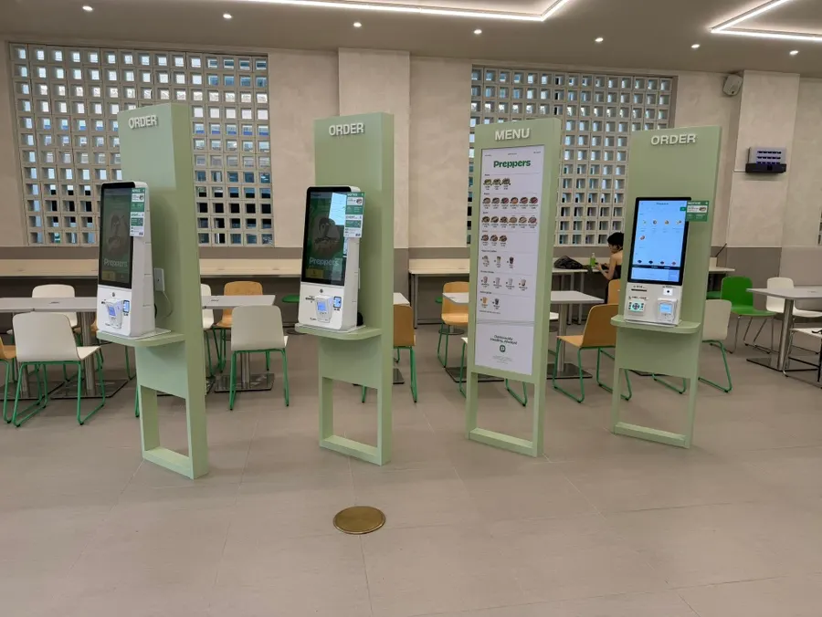 깔끔한 프레퍼스 삼성점 매장 전경