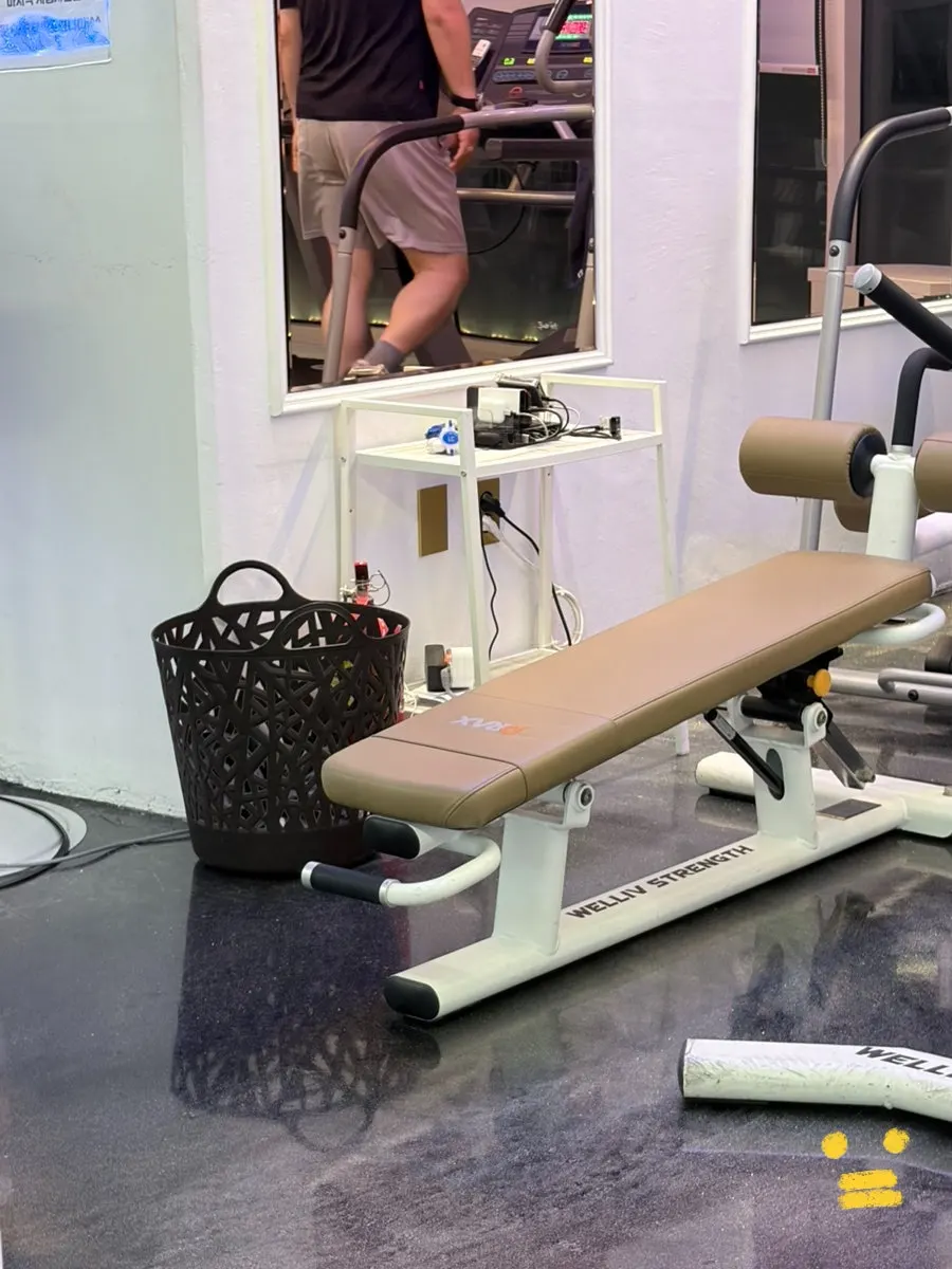 Member convenience area with phone charging available
