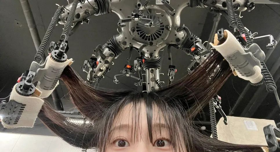 중간샴푸를 진행하는 샴푸실