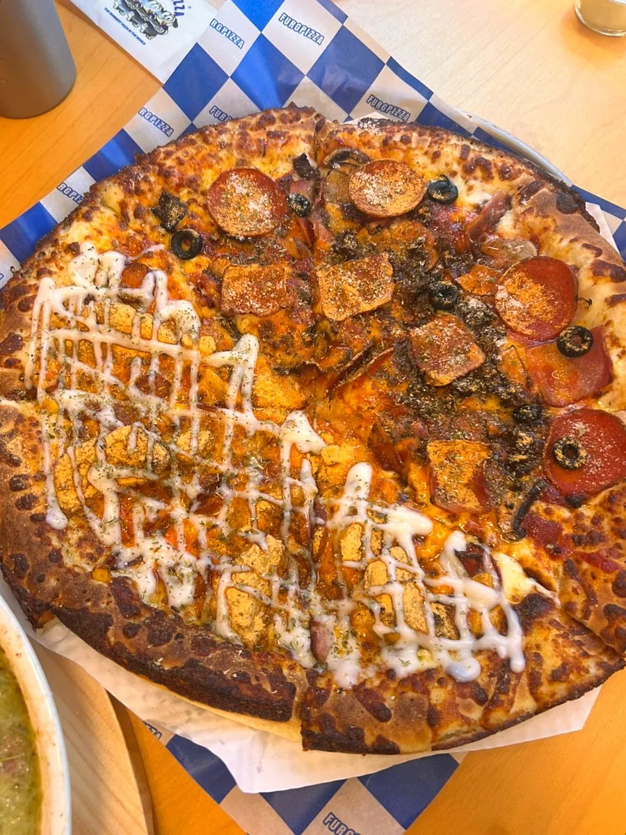 Deutsch Wheat Potato pizza topped with wedge potatoes