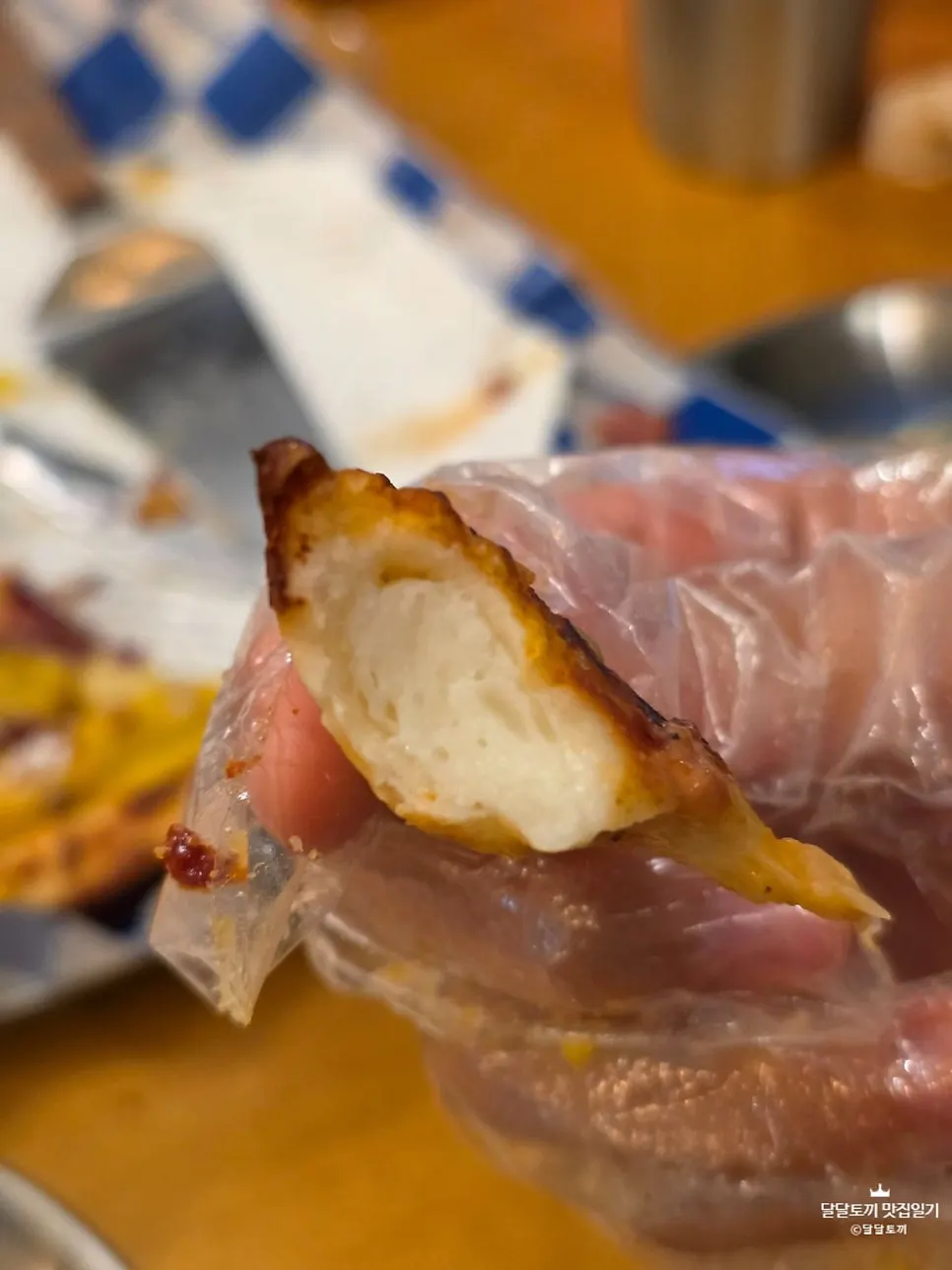 통치즈 우유 크러스트를 추가한 베이글 엣지 단면