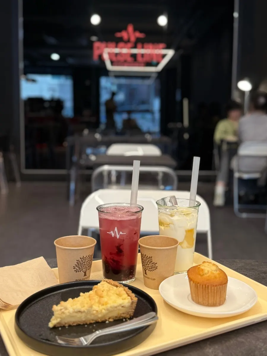 Vanilla lemon yogurt and two-berry ade