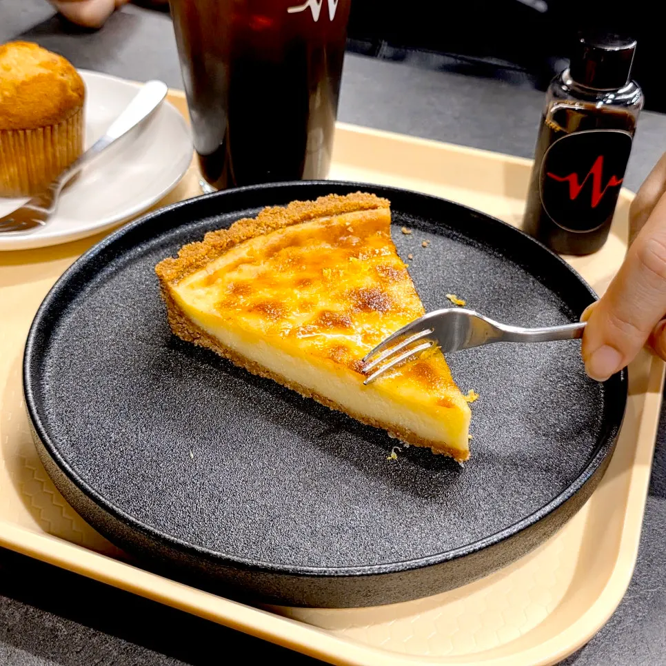 Pulse Line Coffee's handmade brûlée pie and coffee, cover photo