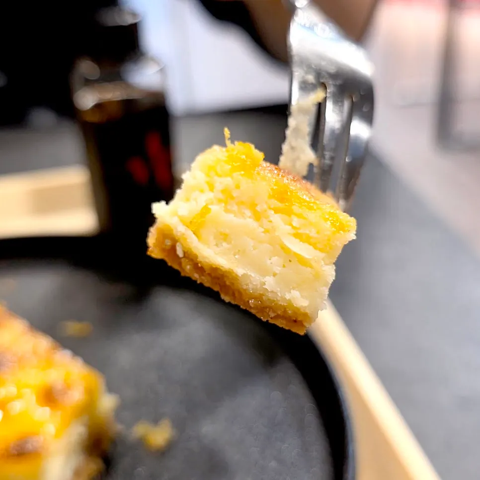 Brûlée pie showing its caramel cream cheese filling