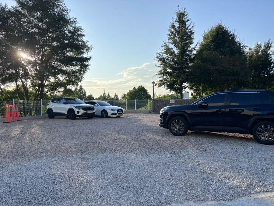 View of Hair Onsae's private parking lot