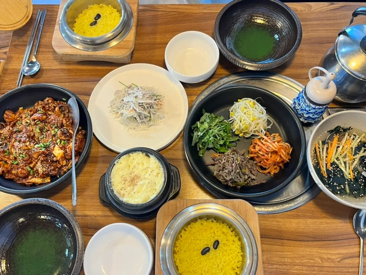 불쭈꾸미 오새쭈 쭈삼볶음 솥밥정식 한상