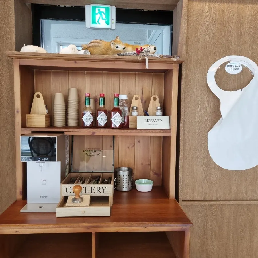 아늑한 2층 예약석 내부