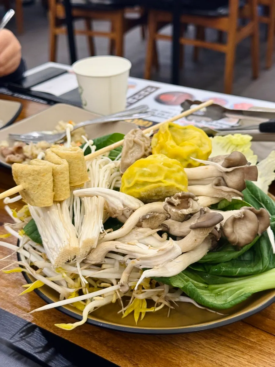 The shabu-shabu pot after switching from hinoki steam