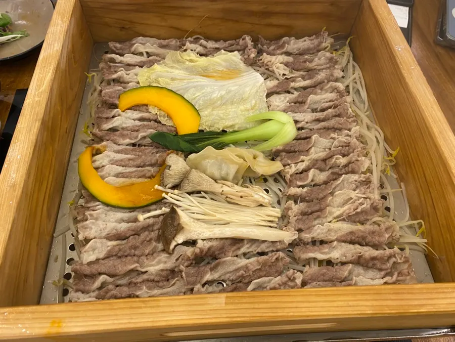 Hinoki steam wrapped in rice paper as a Vietnamese-style wrap