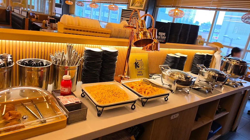 All-you-can-eat meat station at the salad bar