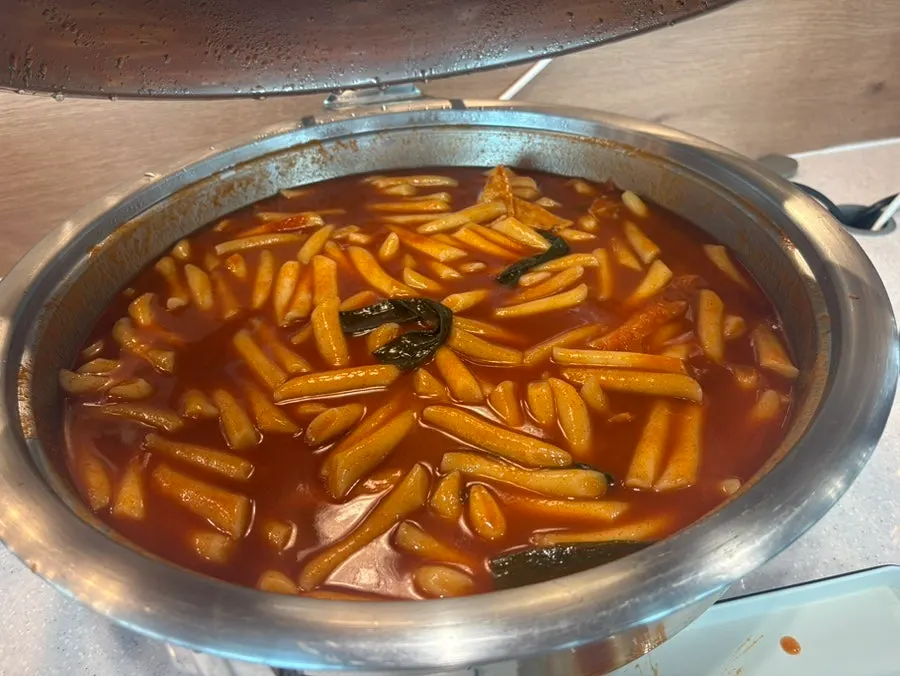 편백회관 샐러드바 코너