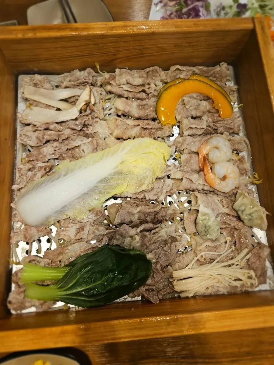 영종도 하늘신도시 편백회관 본점 편백찜 상차림