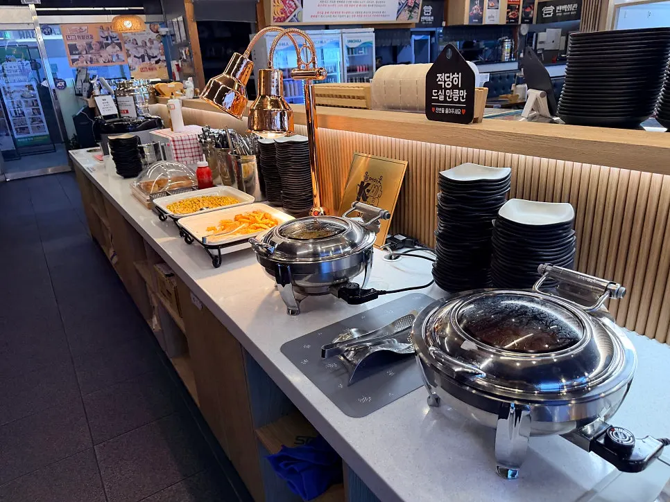 Spaghetti corner at Pyeonbaek Hoegwan's salad bar