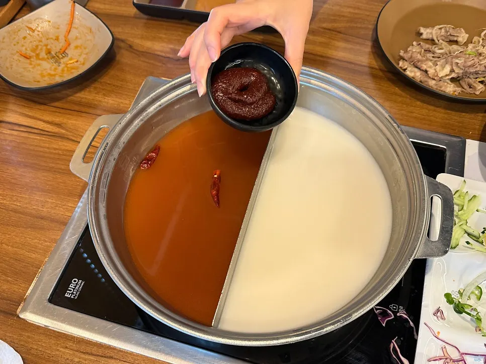 야무지게 말아 먹은 월남쌈