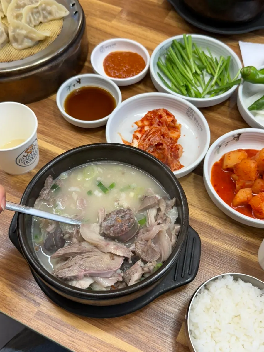 살코기만 들어간 고기만 국밥