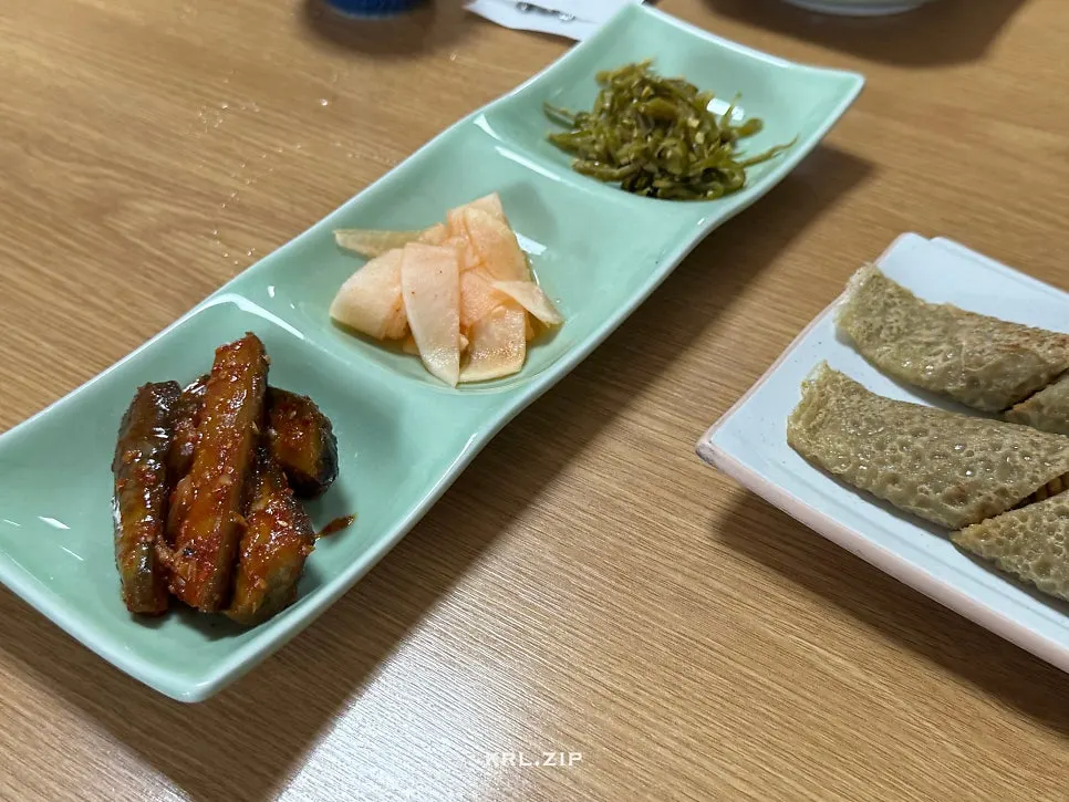 荞麦面套餐与随附小菜