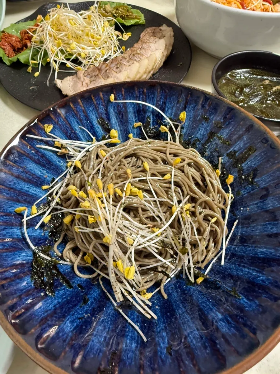 Buckwheat noodles mixed for yukhoe bibim makguksu