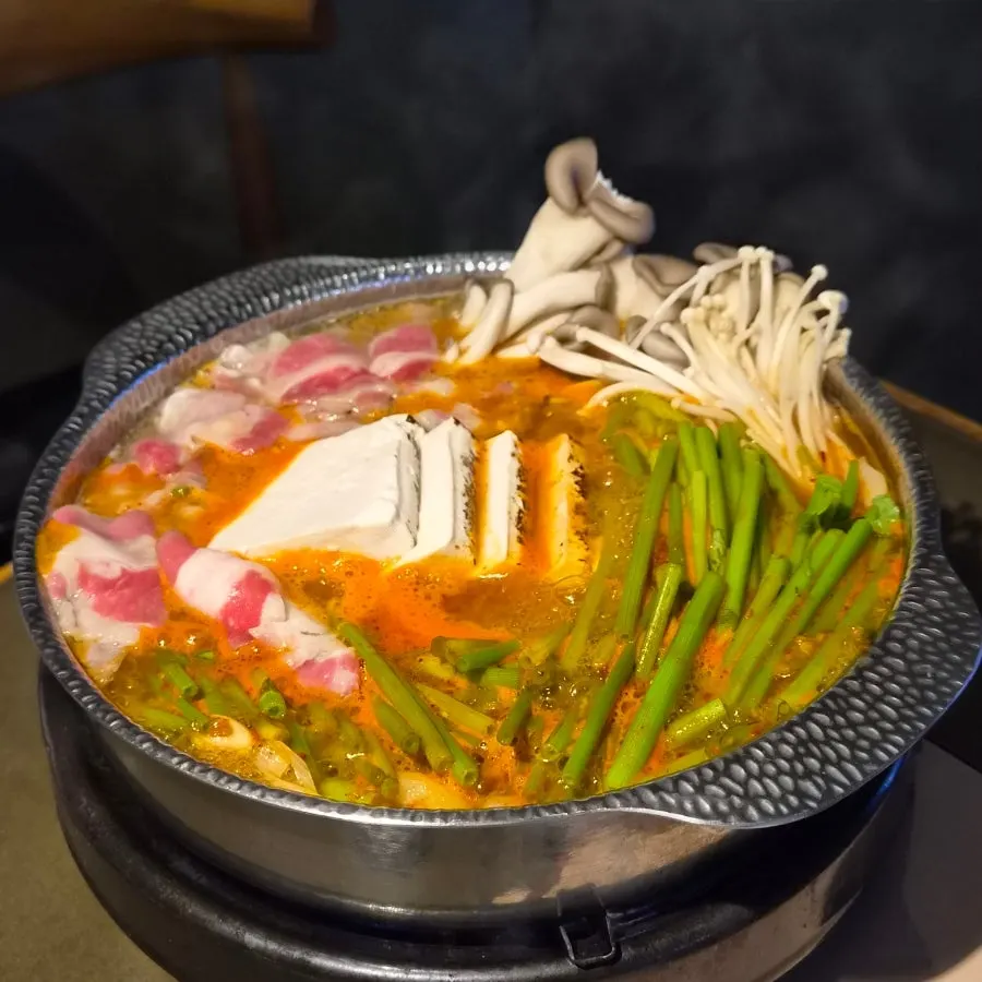 Baichan food spread