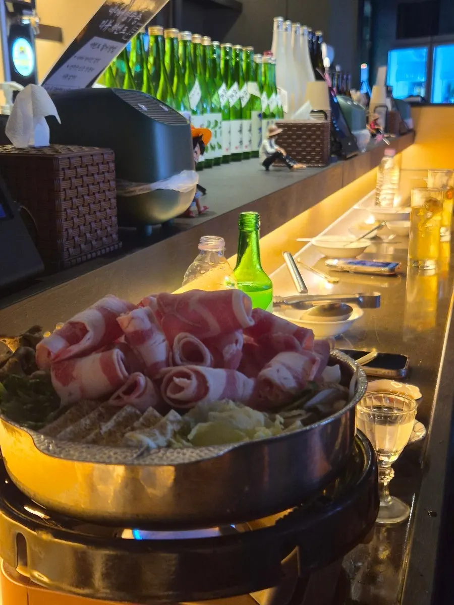 Baichan's sukiyaki cooking on the burner