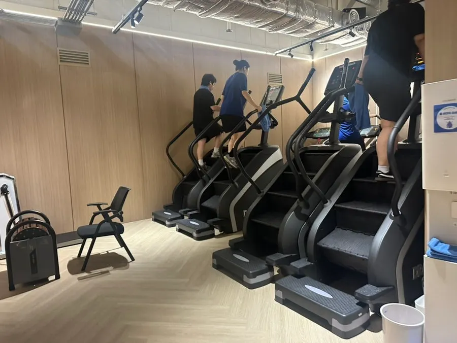 유산소존의 천국의 계단 머신