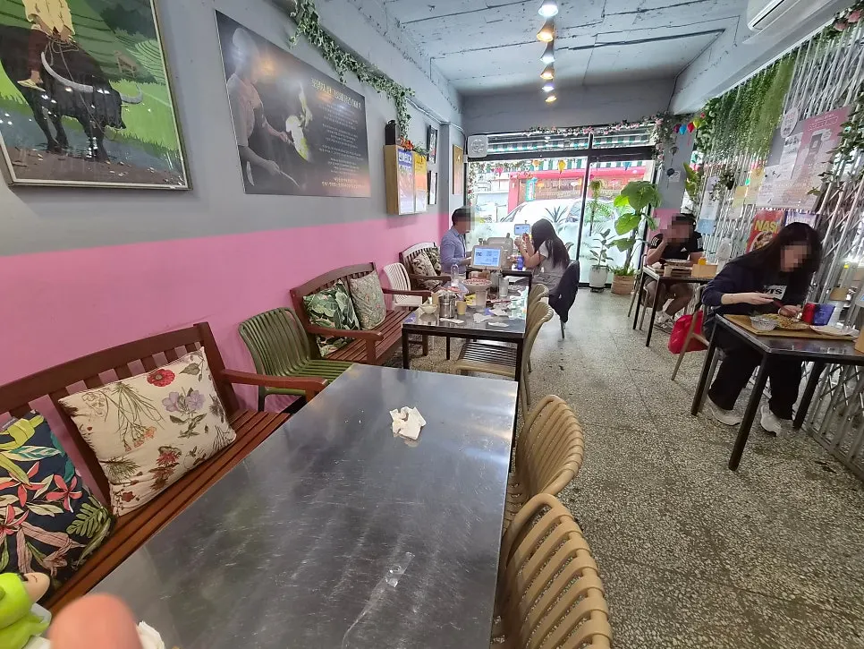 Neatly arranged seating in the Pho Witch dining hall