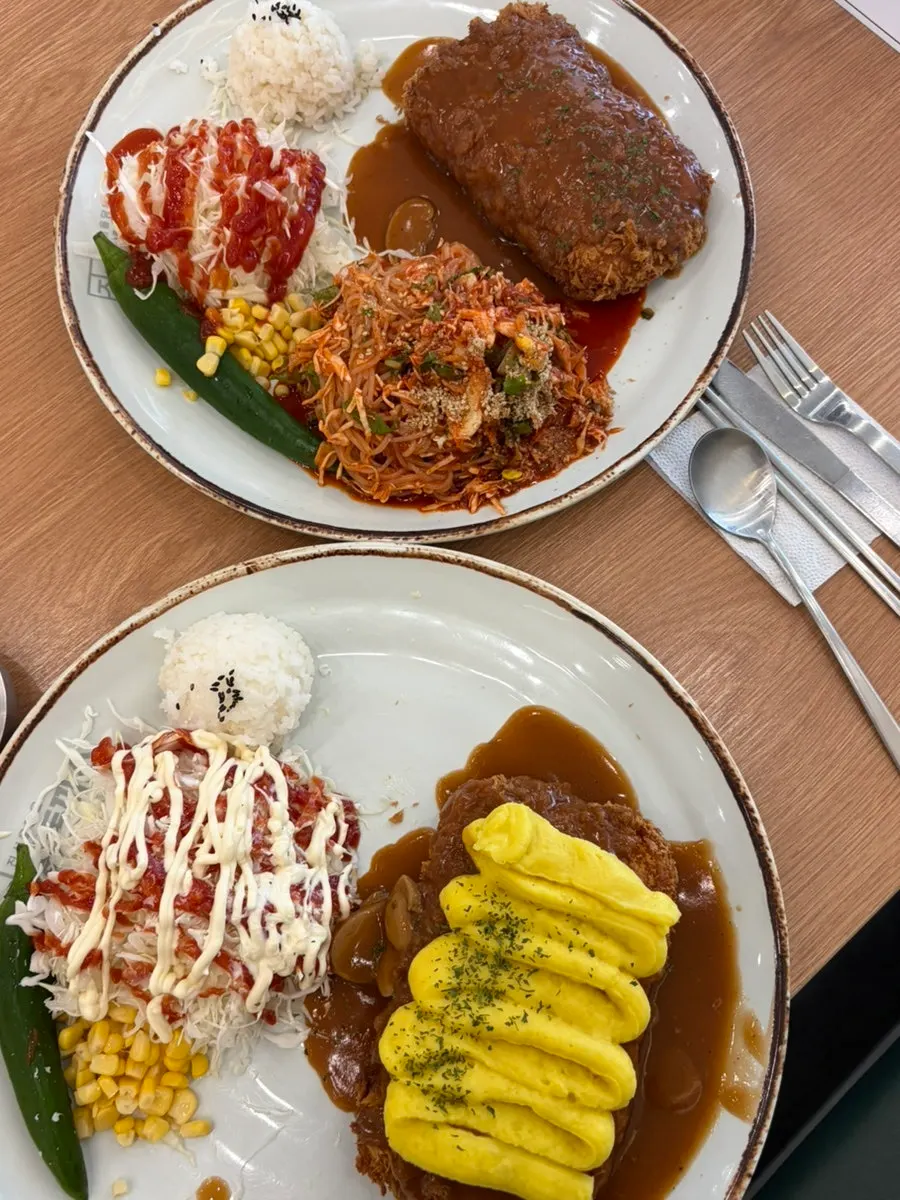 Final shot of Jinsim King Donkatsu Pyeongdong Branch