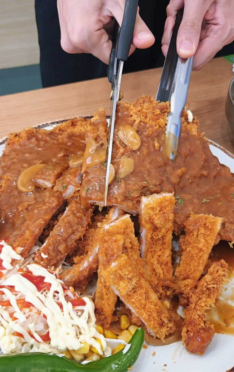 Table setting with king donkatsu at Jinsim King Donkatsu Pyeongdong Branch