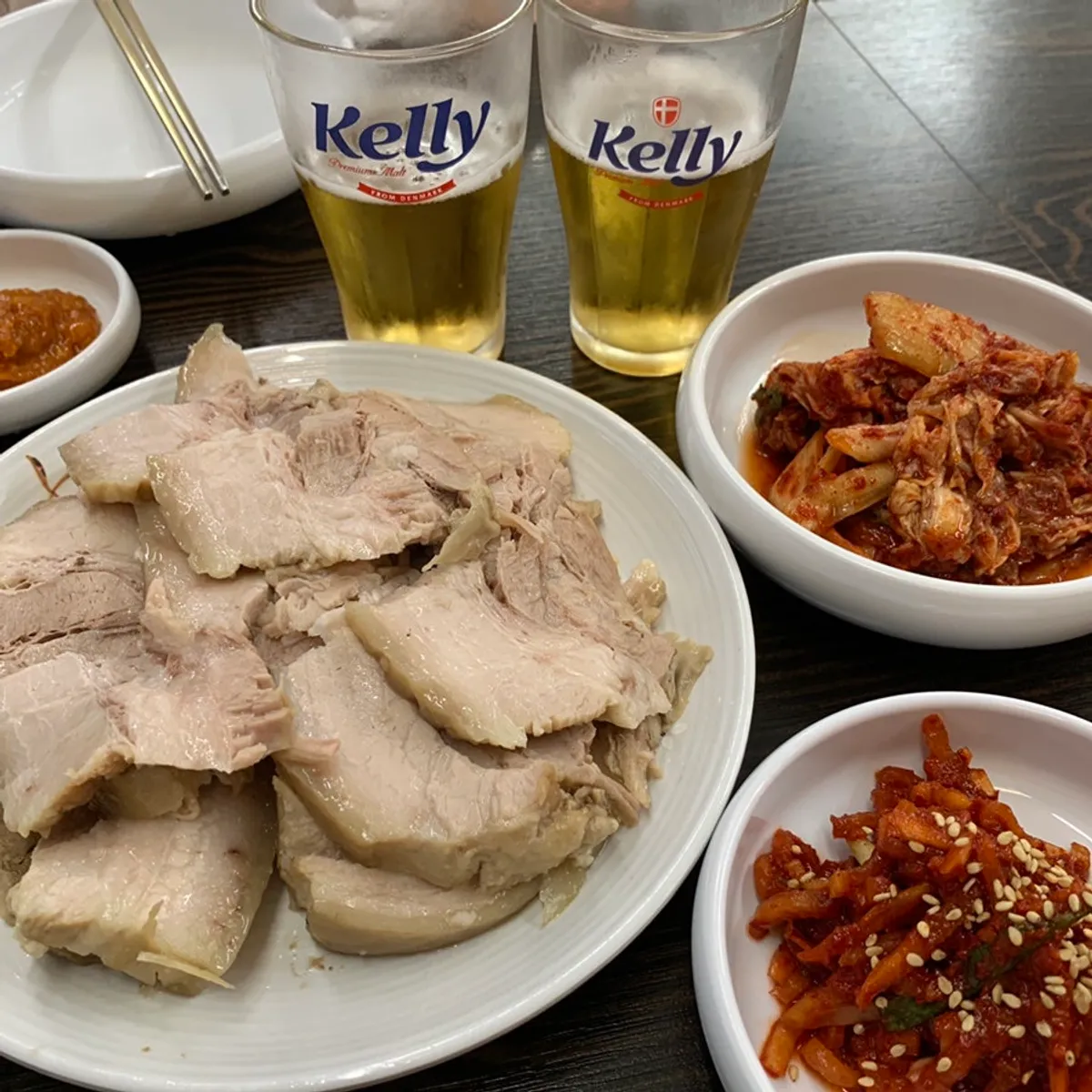 평이담백 뼈칼국수 본점 보쌈수육 한 상 대표 사진