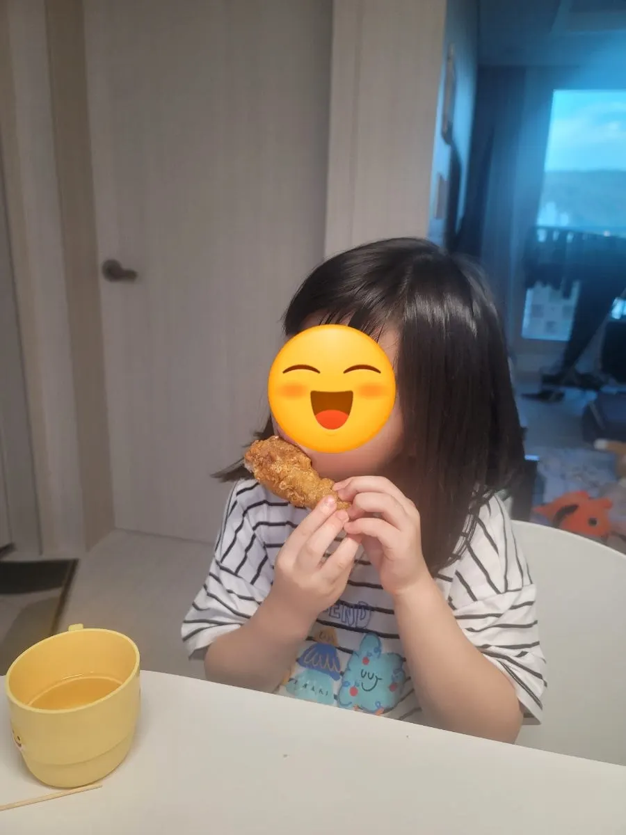 Khu bếp trộn sốt và đóng gói