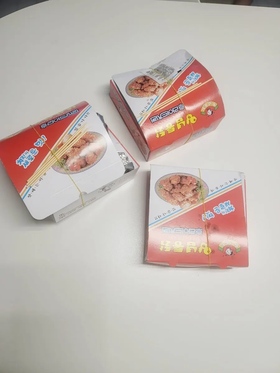 Mâm dakgangjeong và các món chiên thưởng thức ở nhà