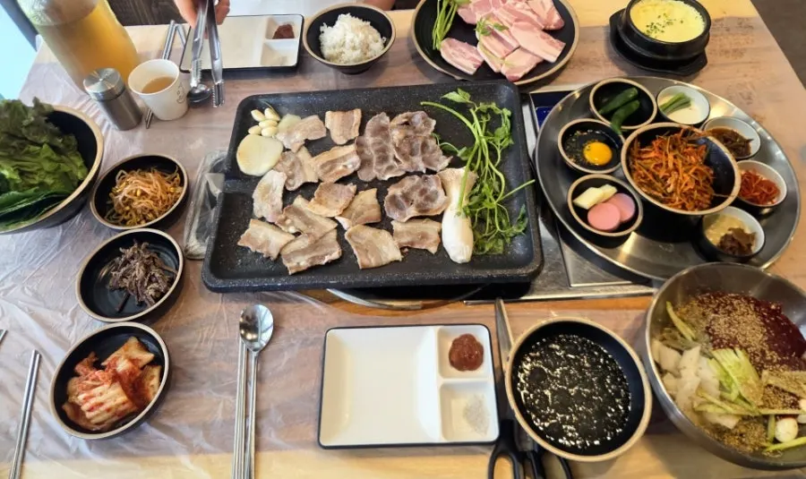 Frozen pork belly and flower pork neck set order