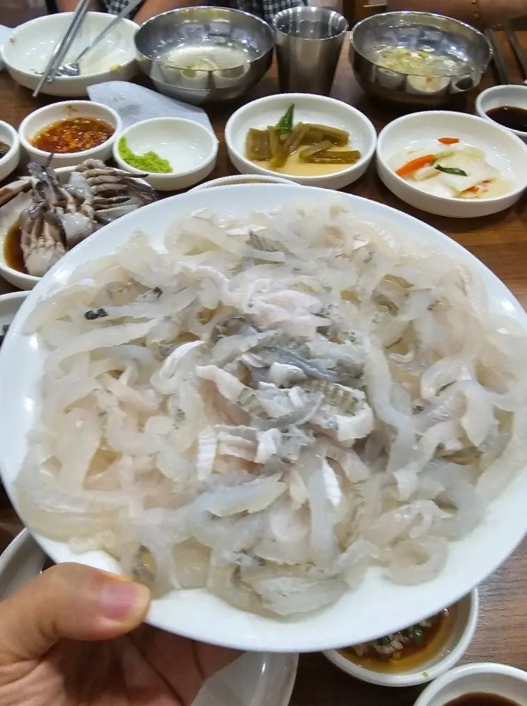 노랑가자미회 중자 접시