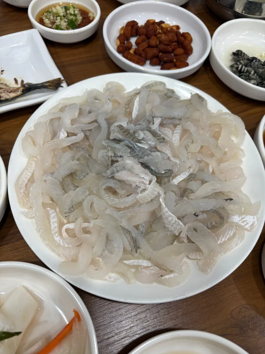 참가자미 노랑가자미 도다리가 적힌 가자미 메뉴