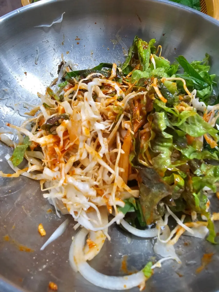기본으로 나온 스키다시 접시