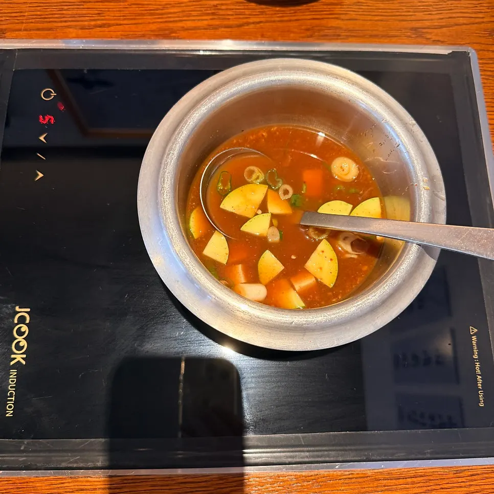 인덕션에 올려 끓이는 된장