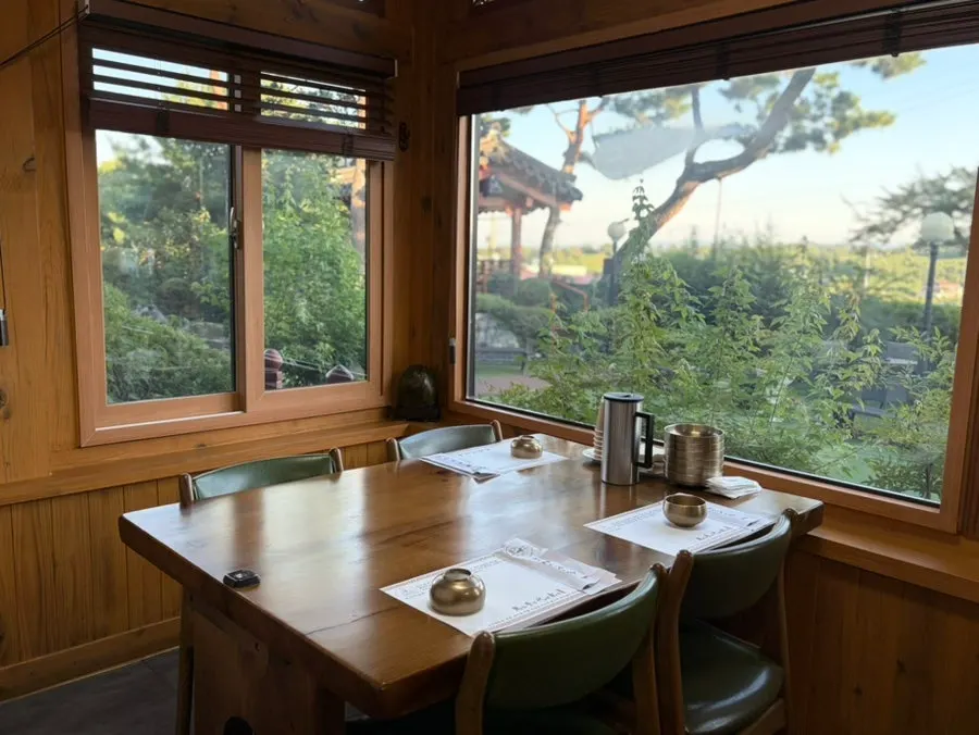 Private room space at Suksudaega, good for family meals