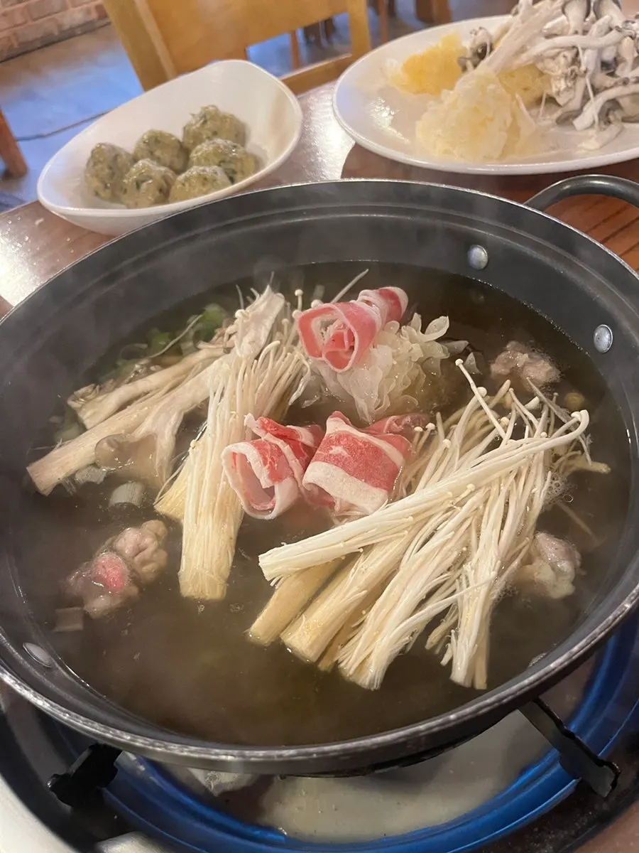 Sanghwang mushroom broth hot pot