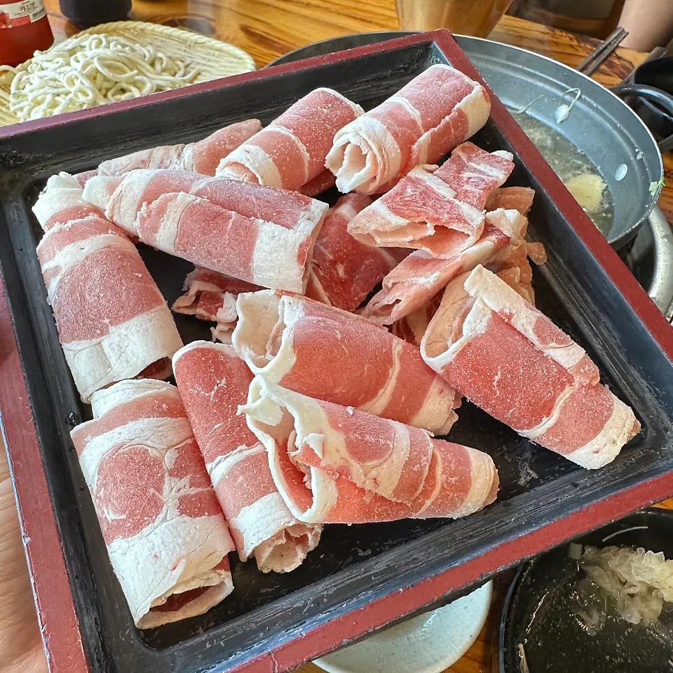 속이 꽉 찬 완자만두 단면