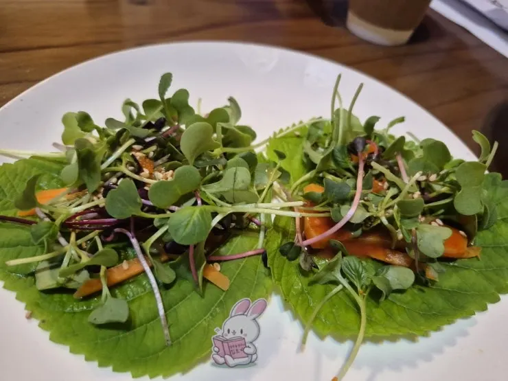 First course spread at Suksudaega