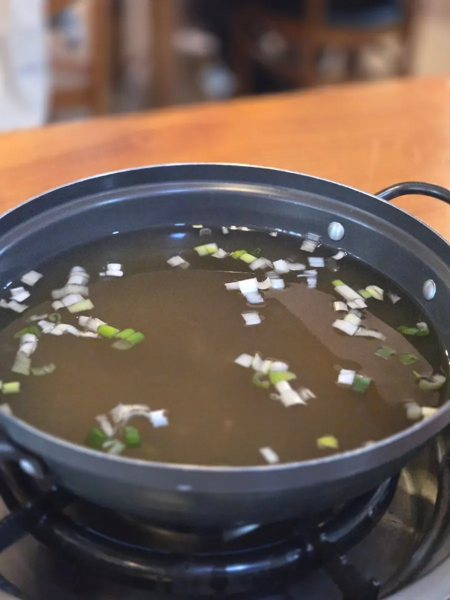 Octopus added into the jeongol pot
