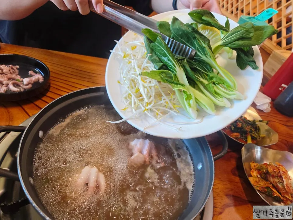 Vegetable extras of cabbage, bok choy, and mushrooms