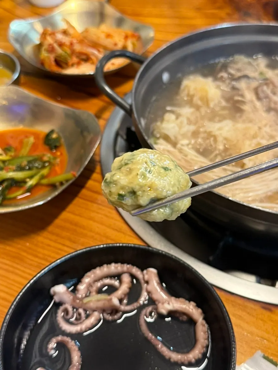 Rolled-style kimchi meatball dumpling