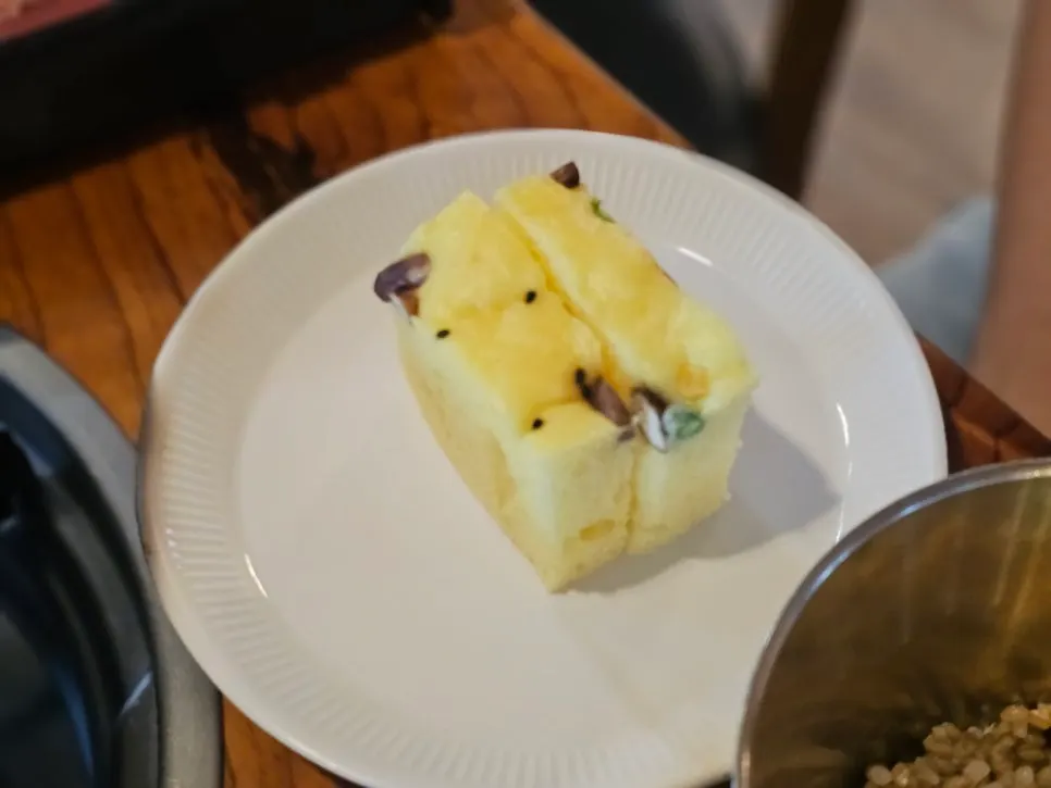후식으로 나온 옥수수빵